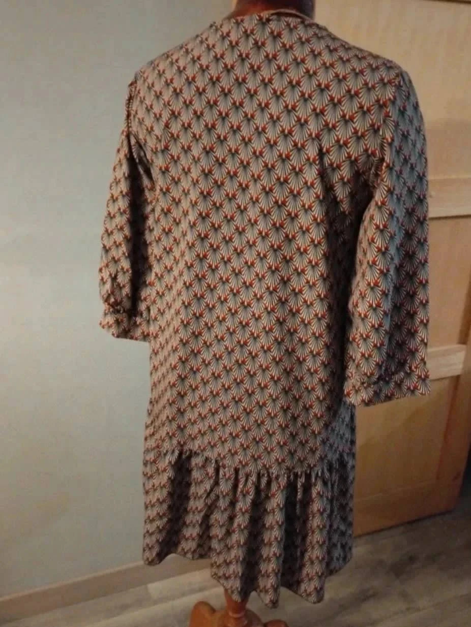 Vestido curto com estampa de folha azul/vermelho, Emporium T2 – photo 4